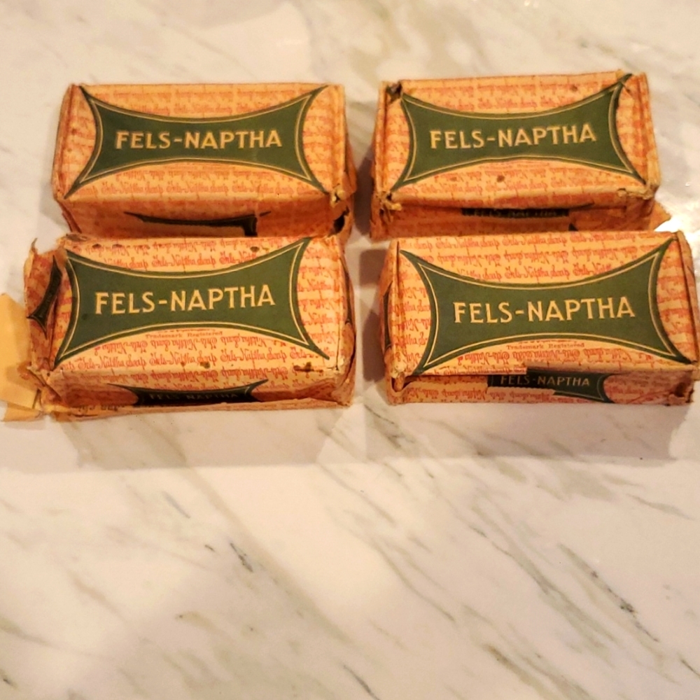 Lot of 4 x Vintage 1920 Fels-Naptha Bath Size Bars of Laundry Soap - NEW